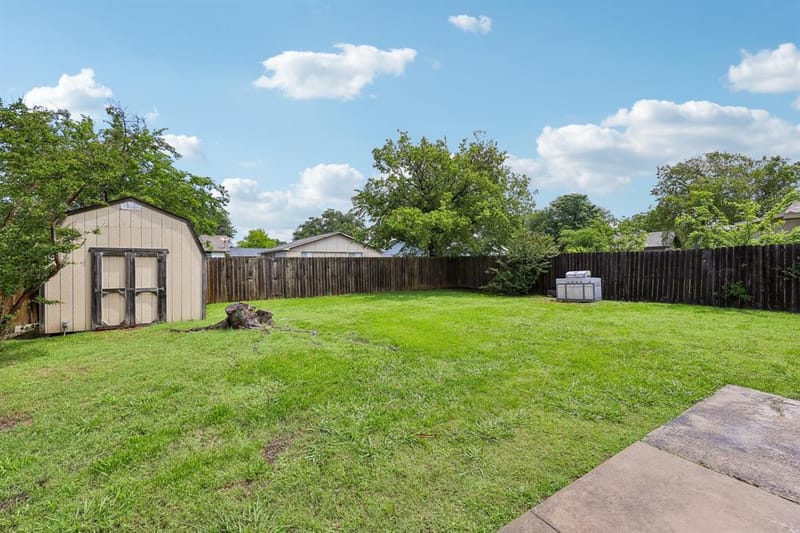 2033 Rose Hill Road, Carrollton TX 75007 - Photo 30