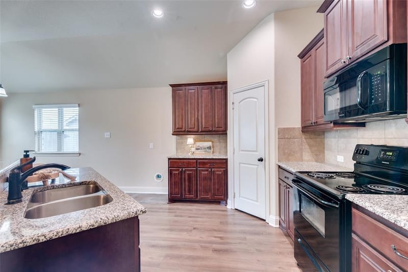 1417 Reiger Drive, Greenville TX 75402 - Photo 7