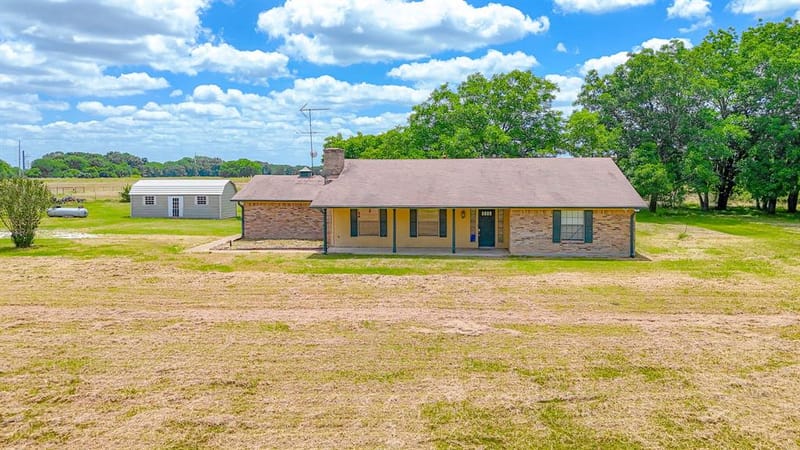 955 Fm 667, Purdon TX 76679