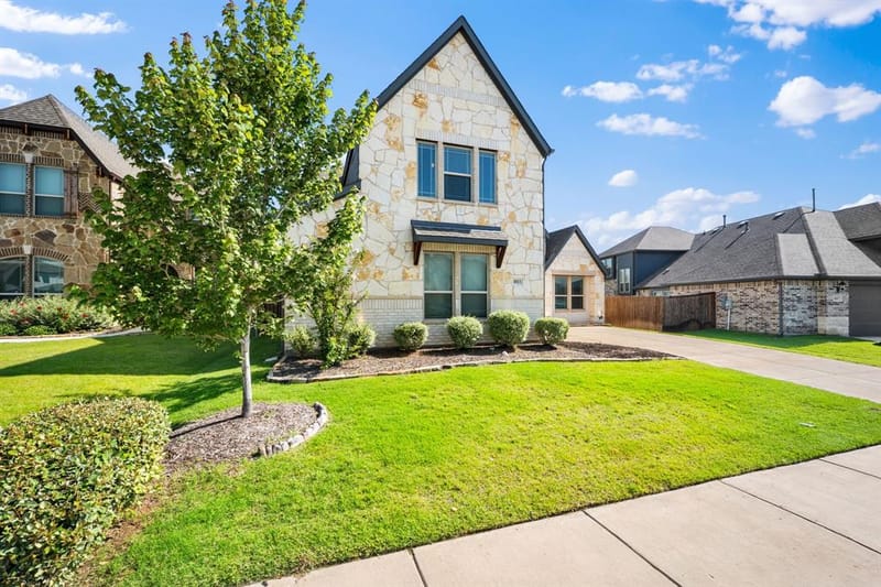 1013 Firecracker Drive, Justin TX 76247 - Photo 7