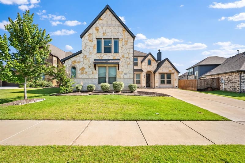1013 Firecracker Drive, Justin TX 76247