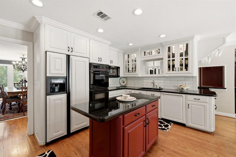 1809 Southpark Drive, Arlington TX 76013 - Photo 9
