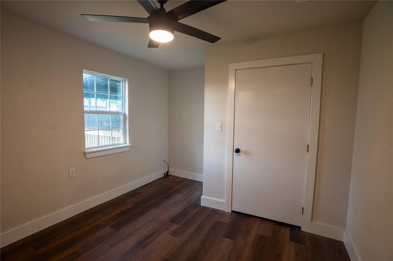 503 E Roosevelt Avenue, Whitney TX 76692 - Photo 7