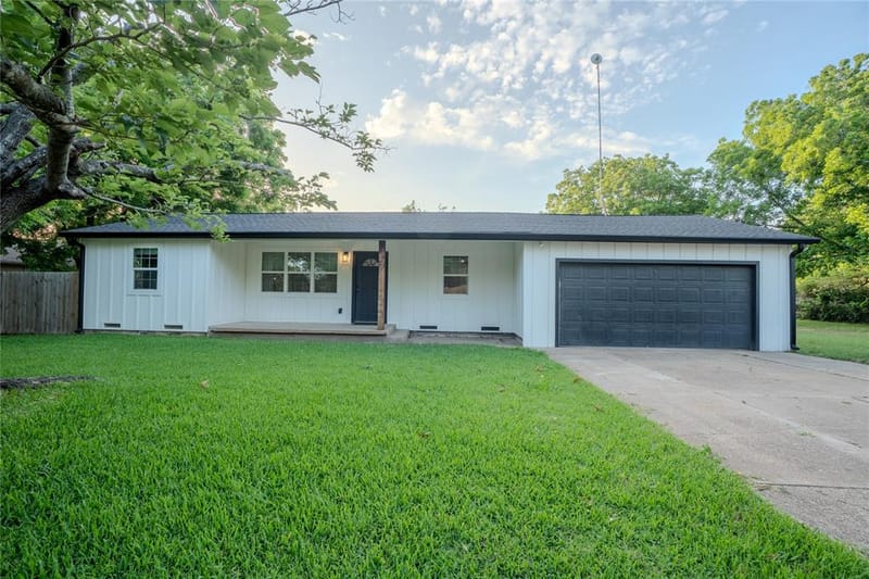 503 E Roosevelt Avenue, Whitney TX 76692