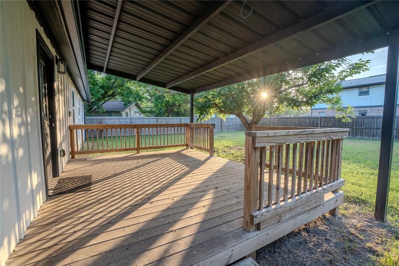 503 E Roosevelt Avenue, Whitney TX 76692 - Photo 9