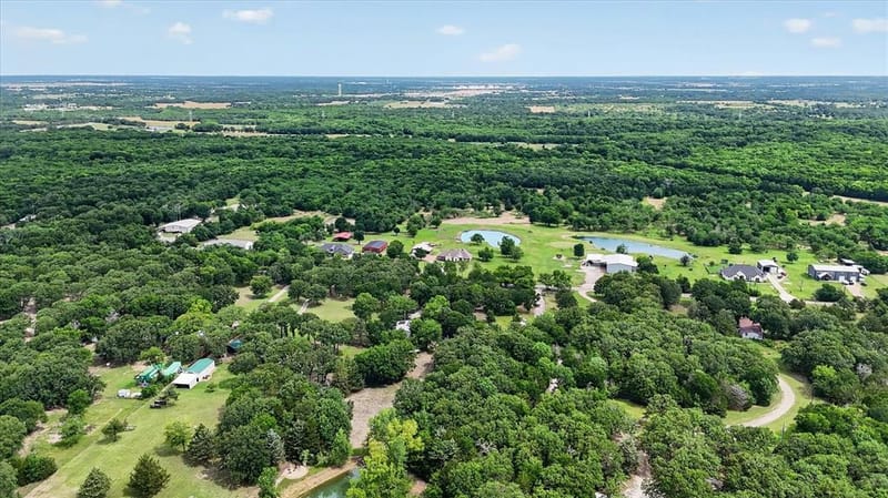 2625 County Road 2510, Quinlan TX 75474 - Photo 17