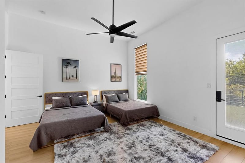 3946 N Cresthaven Road, Dallas TX 75209 - Photo 29