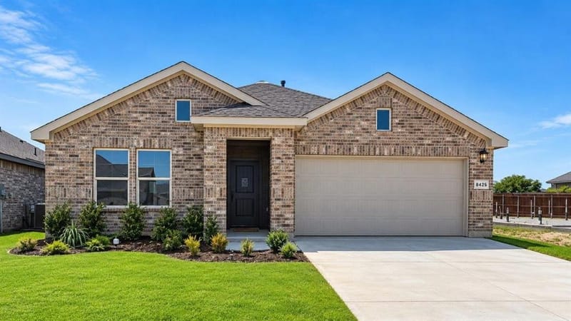 8425 BLUEBONNET BEND Road, Fort Worth TX 76131
