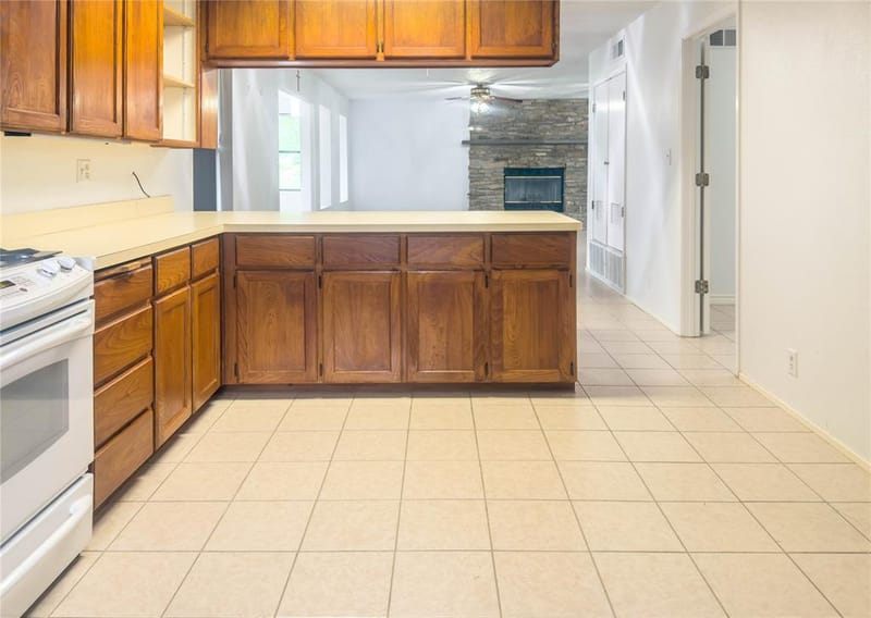 1102 NE 23rd Street, Mineral Wells TX 76067 - Photo 22