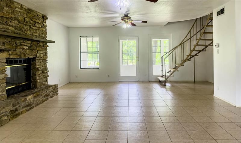 1102 NE 23rd Street, Mineral Wells TX 76067 - Photo 18
