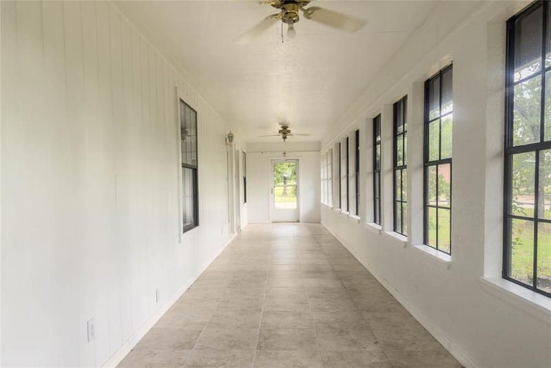 1102 NE 23rd Street, Mineral Wells TX 76067 - Photo 15