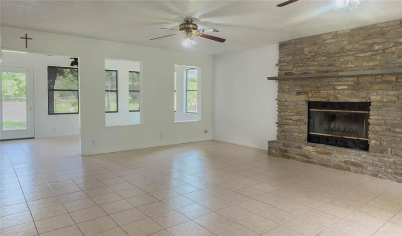 1102 NE 23rd Street, Mineral Wells TX 76067 - Photo 19