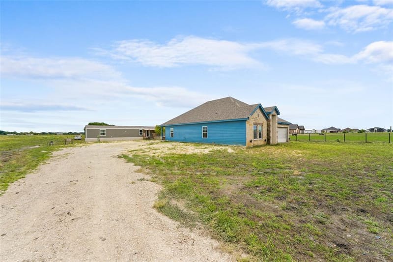 471 Ewing Road, Ferris TX 75125 - Photo 3