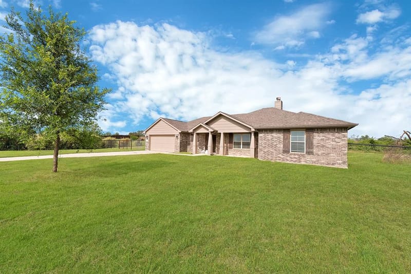 115 Springwood Ranch Loop, Springtown TX 76082 - Photo 22