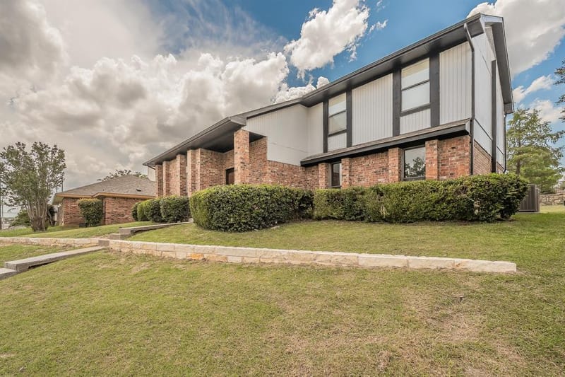 3207 Cutler Place, Carrollton TX 75007 - Photo 2