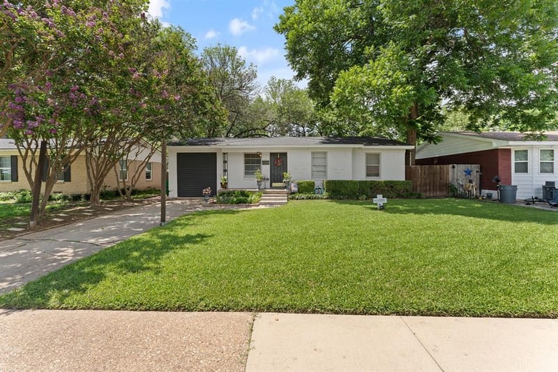 1413 Belmont Street, Mesquite TX 75149 - Photo 6