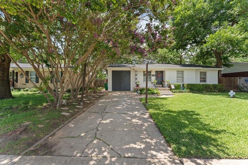 1413 Belmont Street, Mesquite TX 75149 - Photo 3