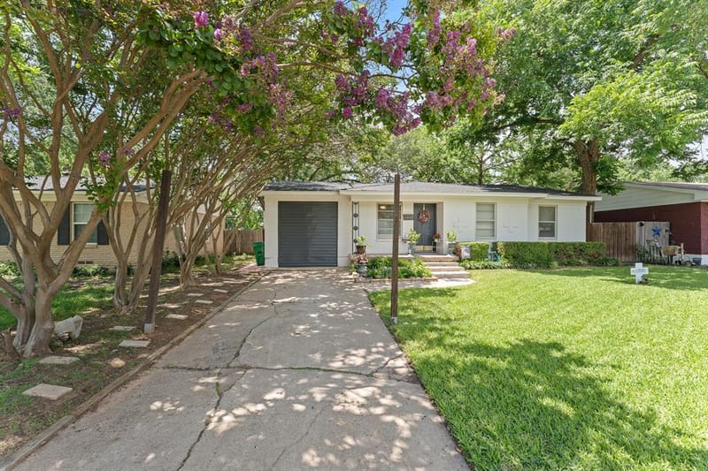 1413 Belmont Street, Mesquite TX 75149 - Photo 4
