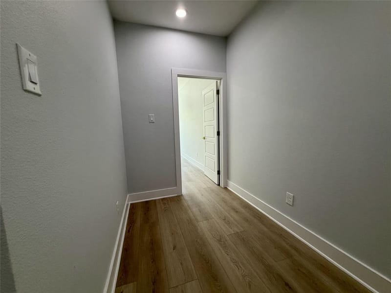2823 Curvilinear Court, Dallas TX 75227 - Photo 25