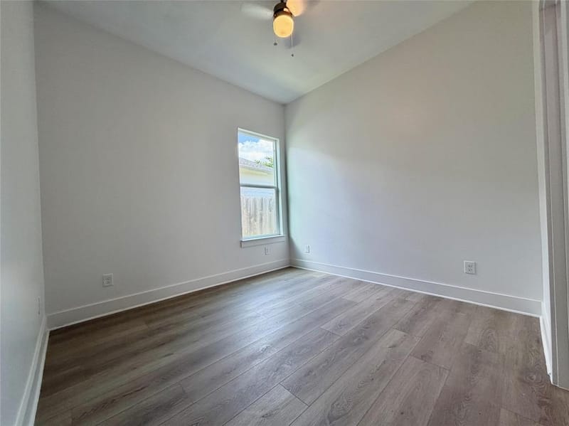 2823 Curvilinear Court, Dallas TX 75227 - Photo 21