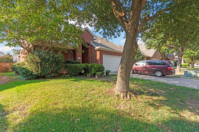 4516 Maidstone Way, McKinney TX 75070 - Photo 2