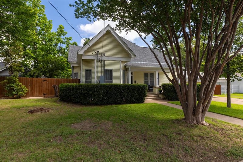 412 W Josephine Street, Weatherford TX 76086 - Photo 2