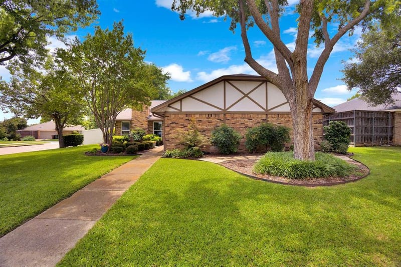1600 Hearthstone Drive, Plano TX 75023 - Photo 3