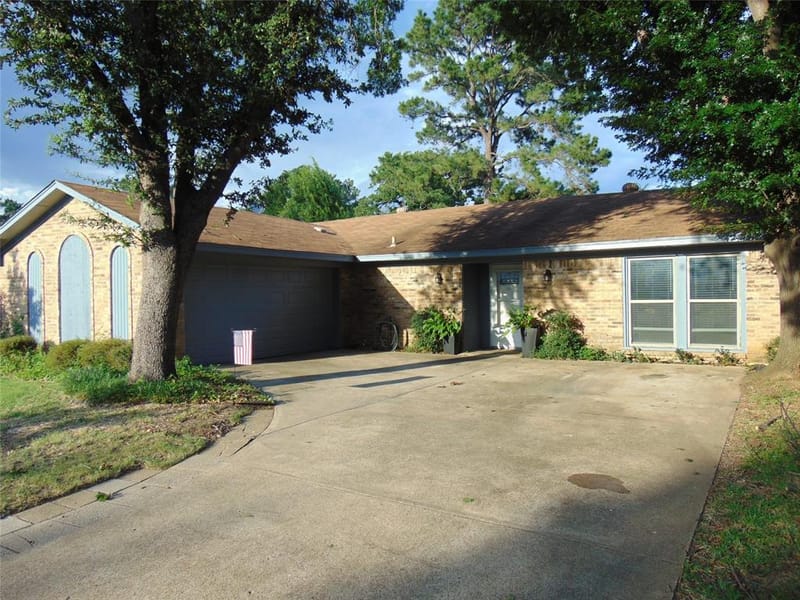 5420 Kings Manor Drive, Lake Dallas TX 75065 - Photo 4