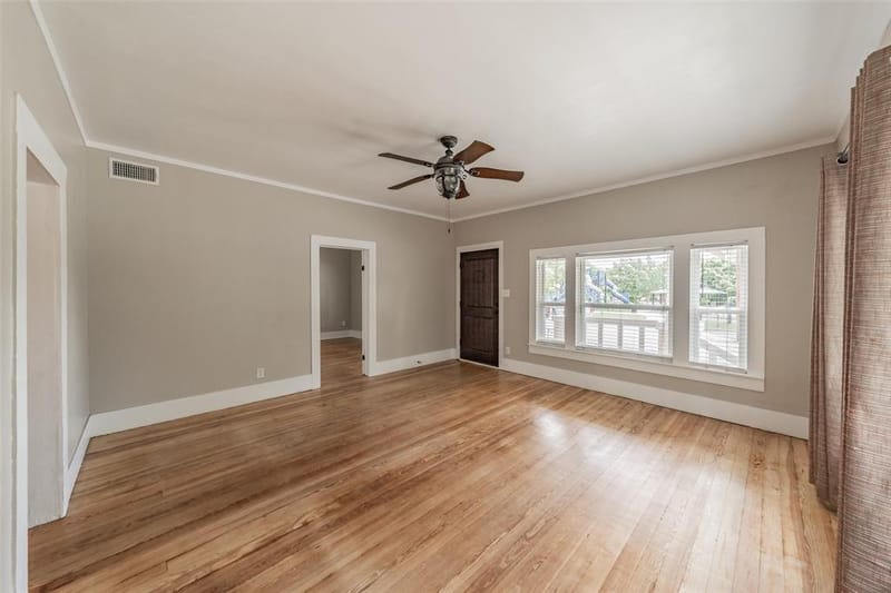 306 Davis Street, Weatherford TX 76086 - Photo 5
