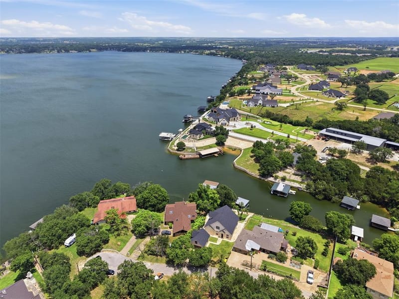 6107 Grande Cove Court, Granbury TX 76049 - Photo 17