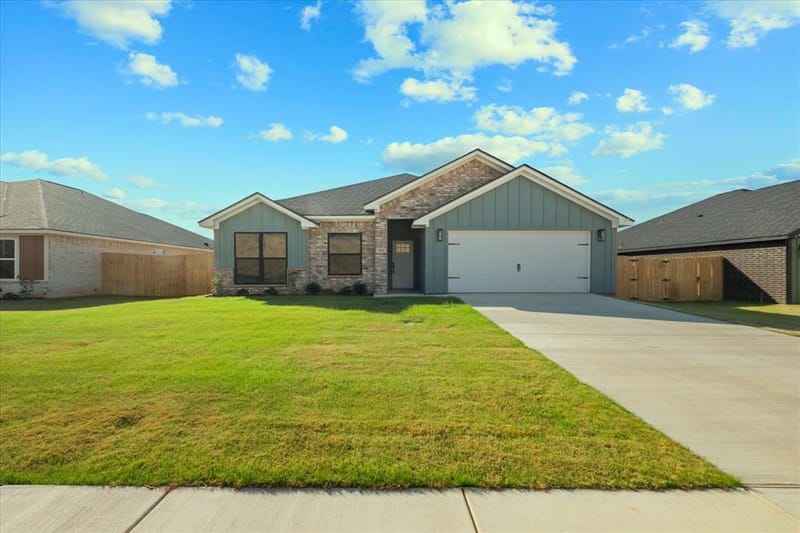 16529 Crossing Circle, Lindale TX 75771 - Photo 4