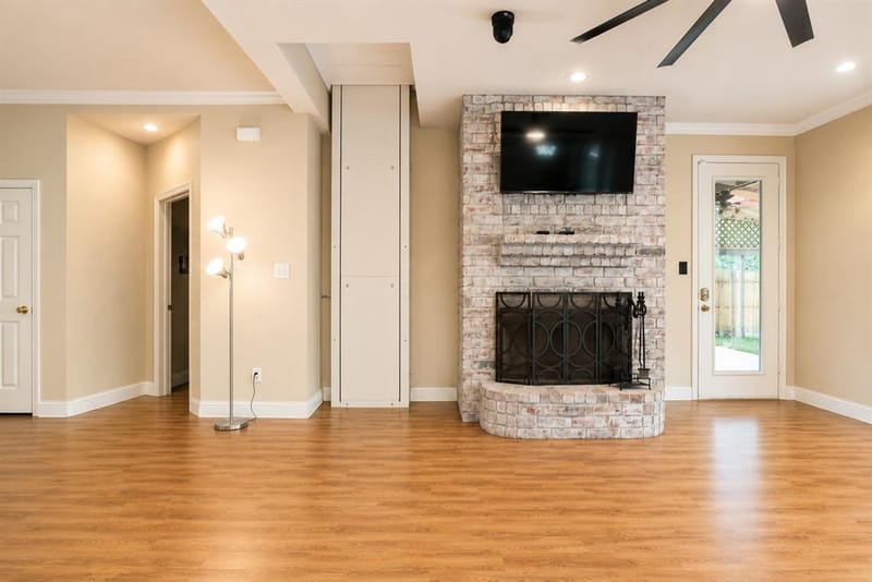 609 Trails End Court, Hurst TX 76054 - Photo 6