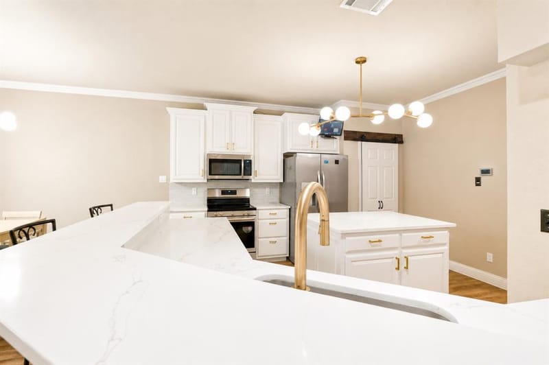 609 Trails End Court, Hurst TX 76054 - Photo 10