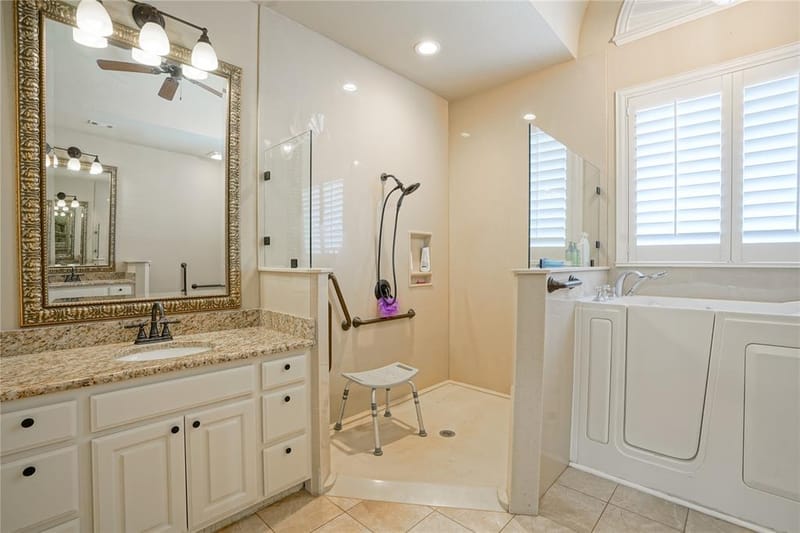 609 Trails End Court, Hurst TX 76054 - Photo 18