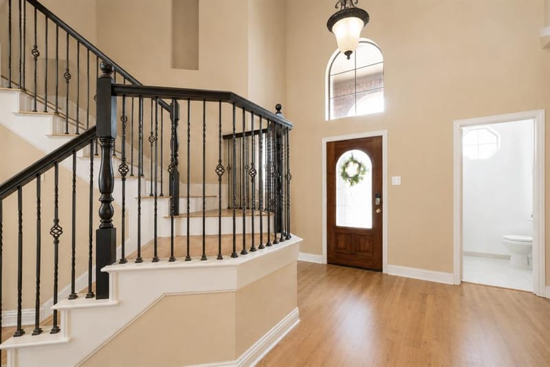 609 Trails End Court, Hurst TX 76054 - Photo 4