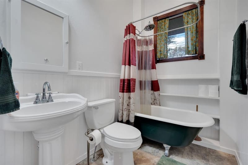 312 W 8th Street, Ferris TX 75125 - Photo 22