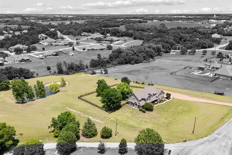 117 Galvan Lane, Van Alstyne TX 75495 - Photo 7