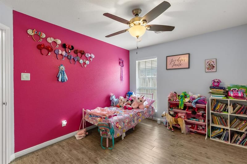 300 N Bermuda Street, Lacy Lakeview TX 76705 - Photo 14