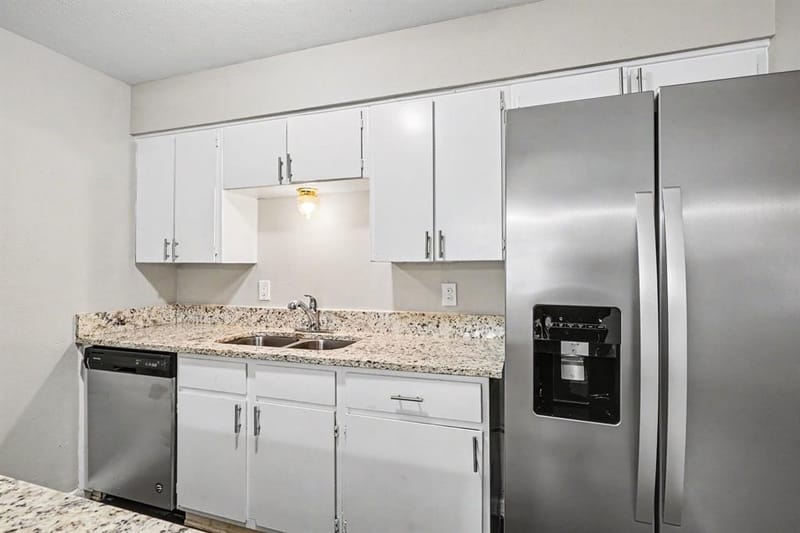 809 E Bovell Street, Crowley TX 76036 - Photo 7