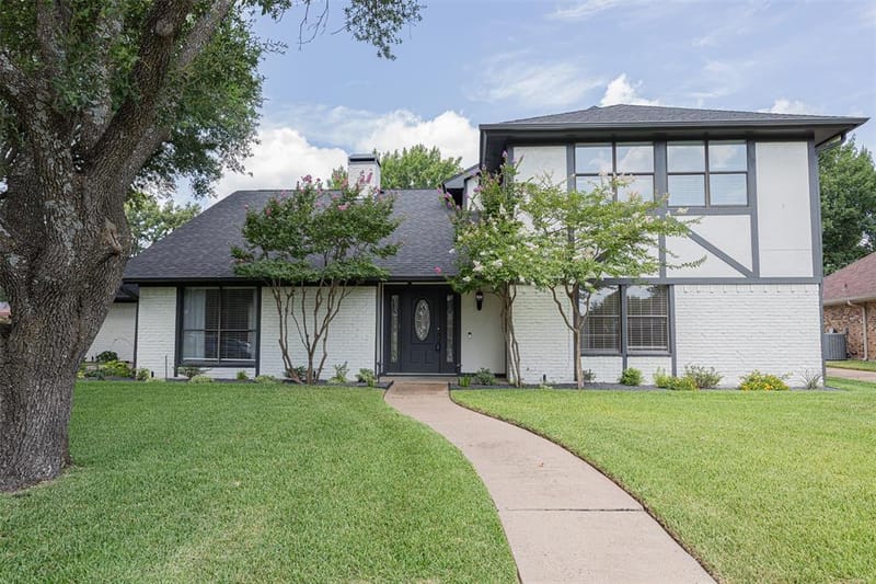 1121 Augusta Court, Mansfield TX 76063 - Photo 2