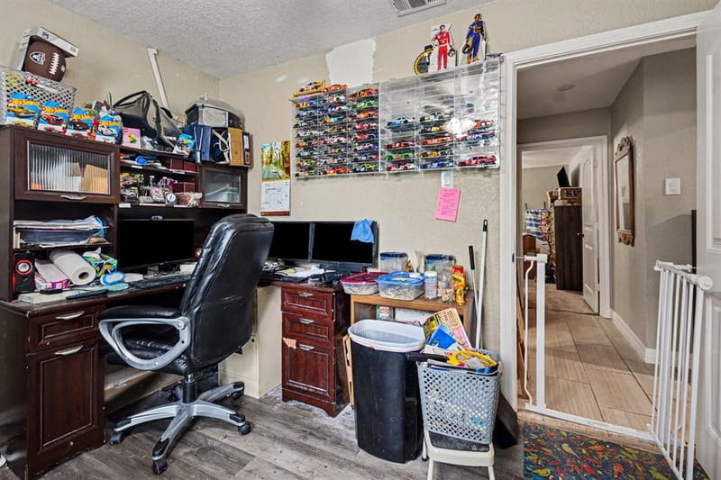 4133 Logan Street, Irving TX 75062 - Photo 27