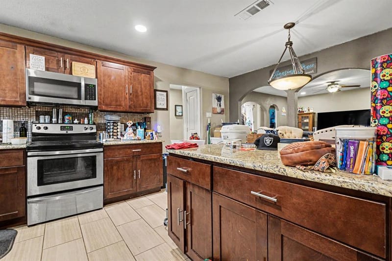 4133 Logan Street, Irving TX 75062 - Photo 13