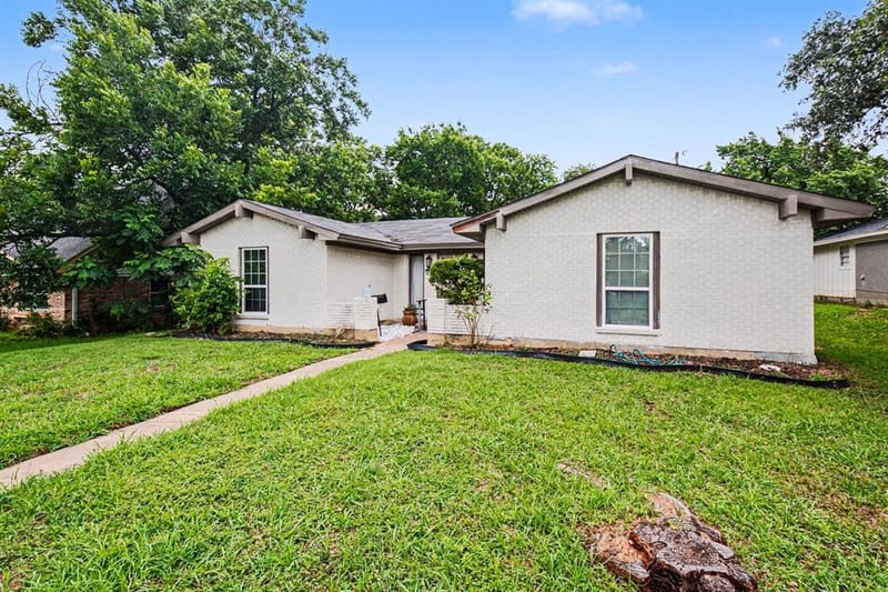 4133 Logan Street, Irving TX 75062 - Photo 3