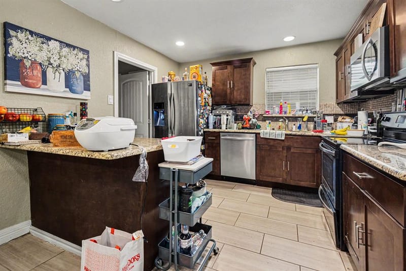 4133 Logan Street, Irving TX 75062 - Photo 15
