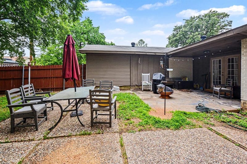 4133 Logan Street, Irving TX 75062 - Photo 31