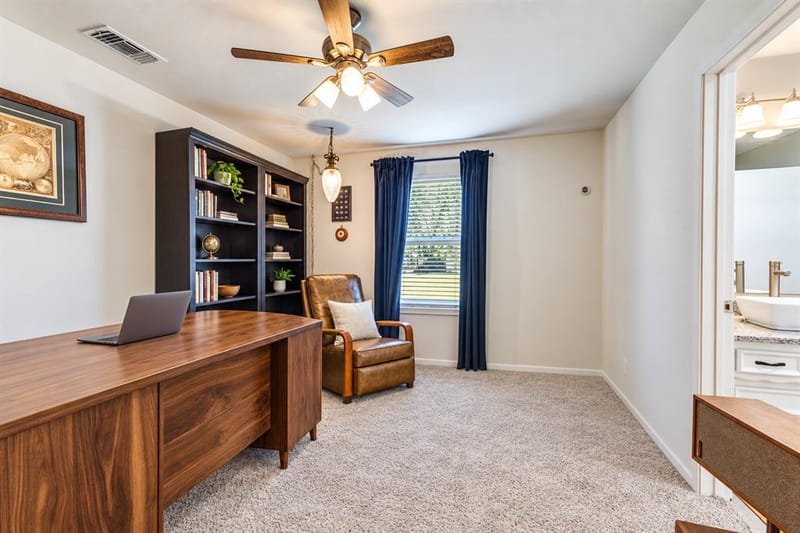5131 Menefee Drive, Dallas TX 75227 - Photo 15