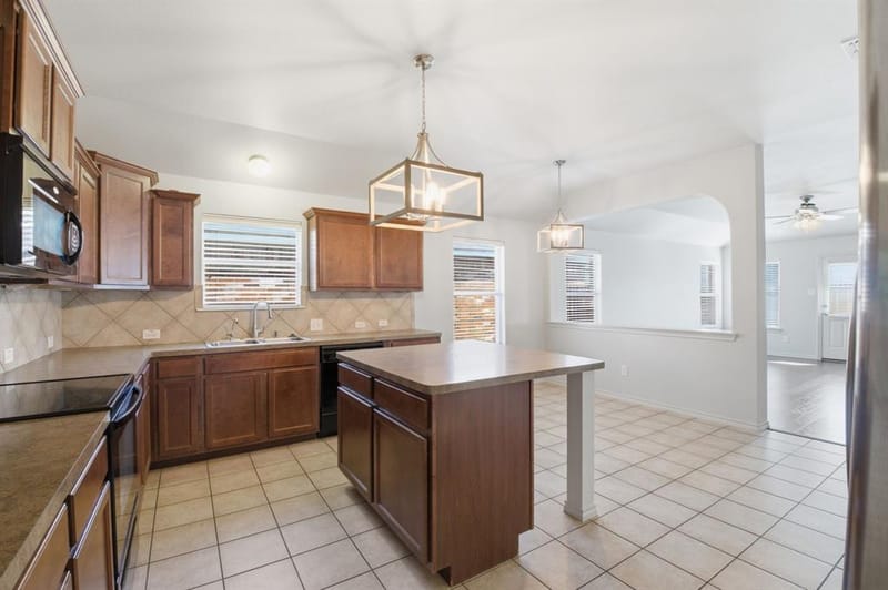 3037 Winding Meadow Trail, Princeton TX 75407 - Photo 9