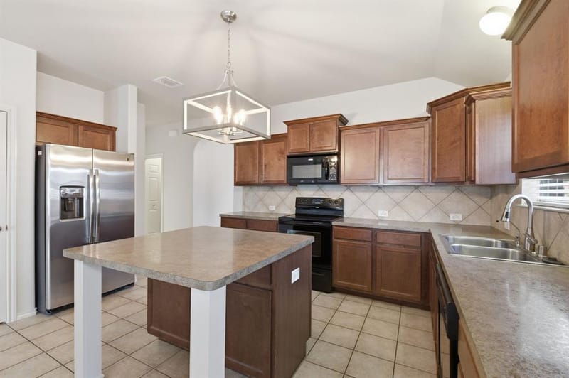 3037 Winding Meadow Trail, Princeton TX 75407 - Photo 11
