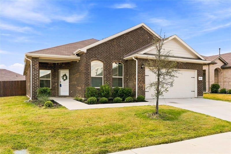 5201 Petal Meadows Drive, Fort Worth TX 76179