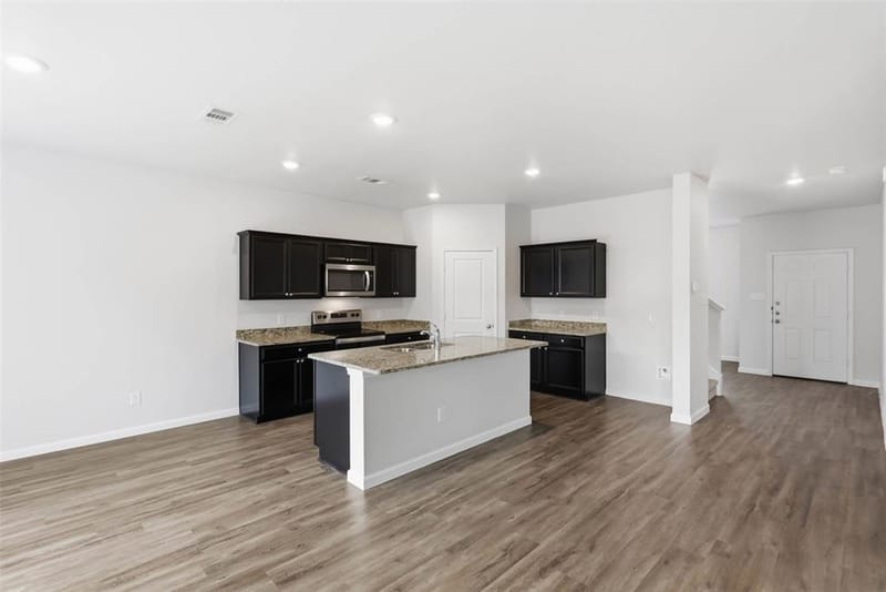 453 Canoe Way, Crowley TX 76036 - Photo 5